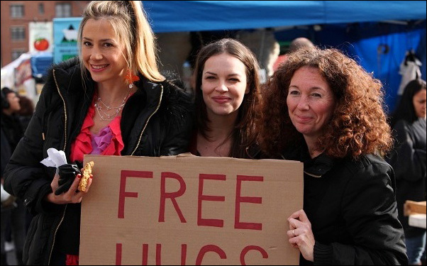 Mira Sorvino, Tammy Blanchard and Nancy Savoca on the set of the film Union Square