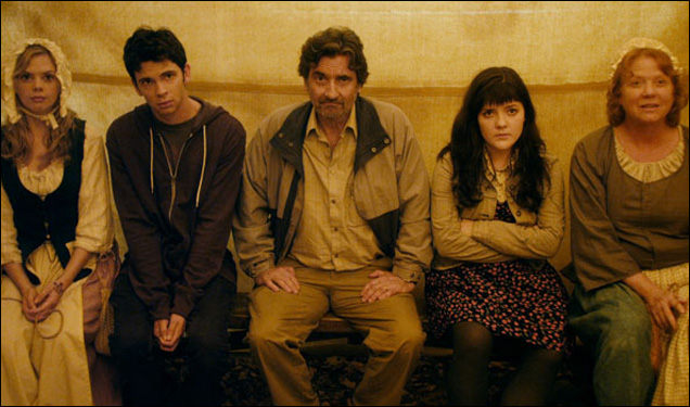 Dreama Walker, Griffin Dunne, Madeline Martin and Becky Ann Baker in Justin Schwarz's film "The Discoverers"