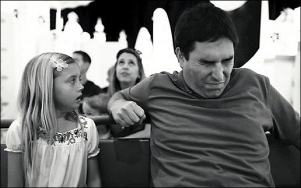 Danielle Safady and Roy Abramsohn in "Escape From Tomorrow"