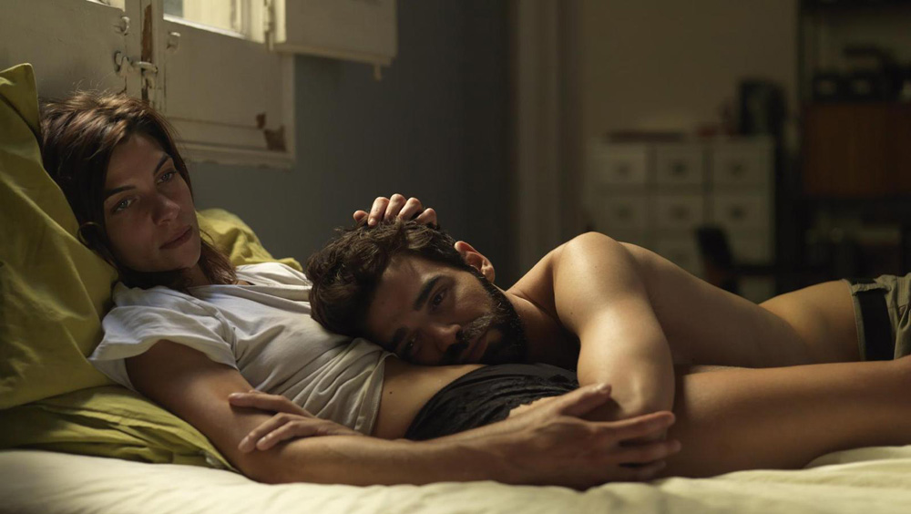 Natalia Tena and David Verdaguer in "10,000 KM"