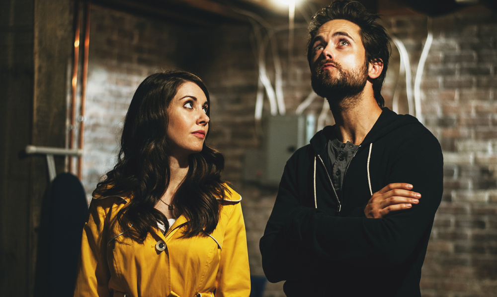 Alison Brie and Justin Chatwin in "No Stranger Than Love"
