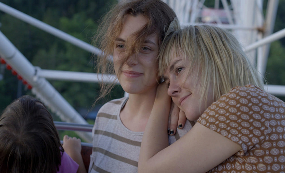 Riley Keough and Jena Malone in "Lovesong"