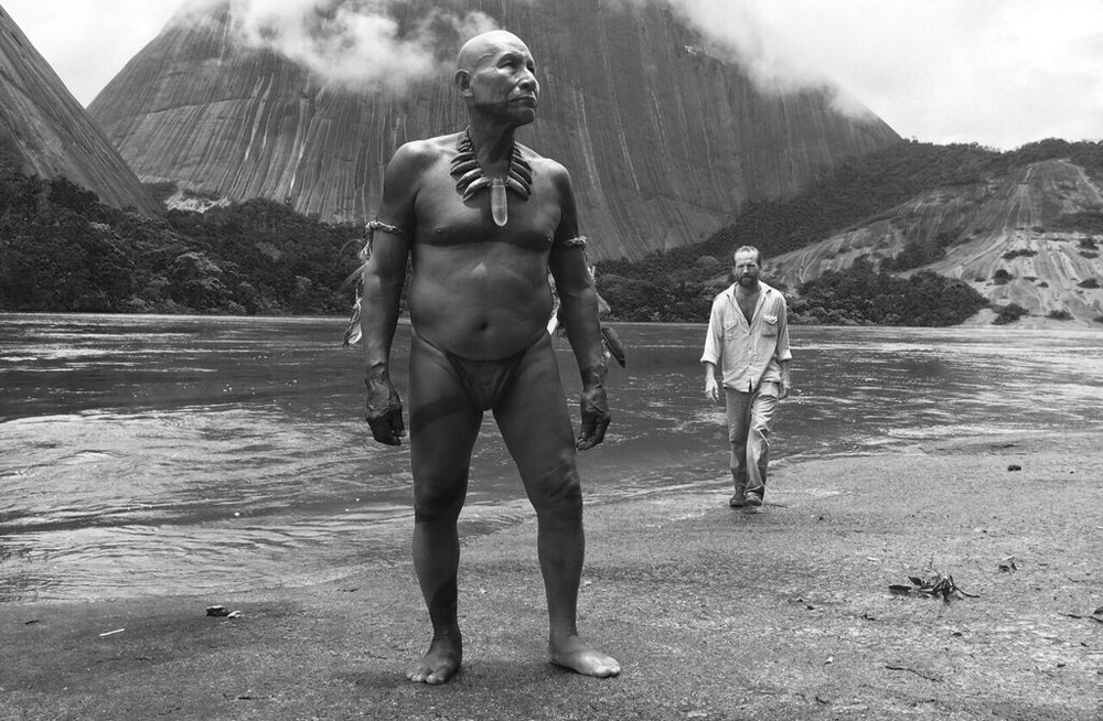 Jan Bijvoet and Nilbio Torres in "Embrace of the Serpent"