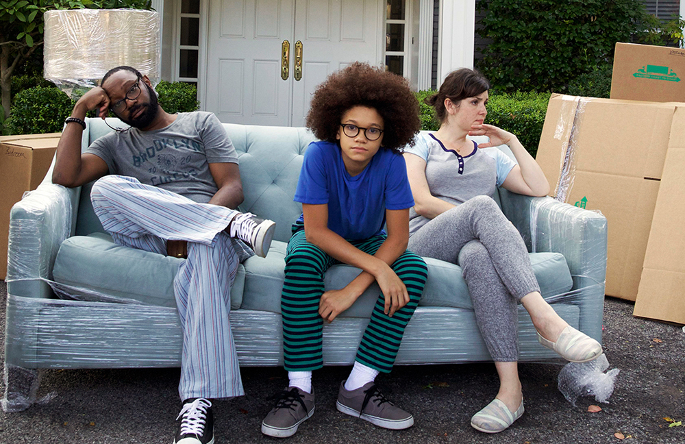 Nelsan Ellis, Armani Jackson and Melanie Lynskey in "Little Boxes"