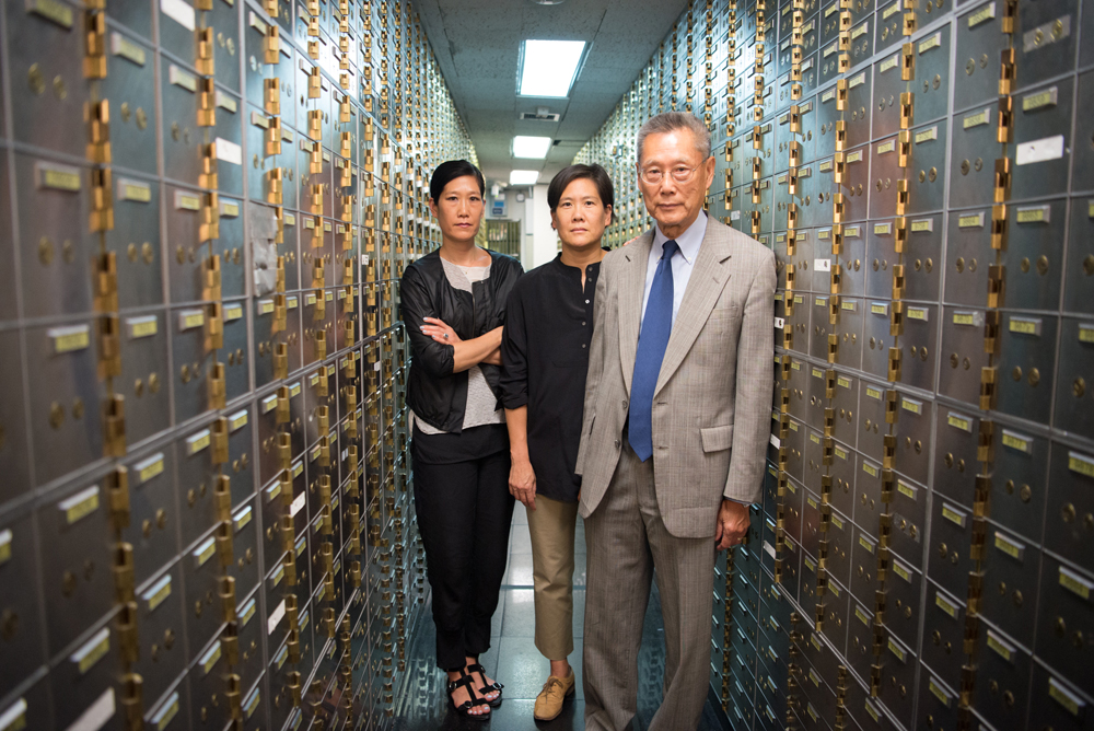 Jill Sung, Vera Sung and Thomas Sung in "Abacus: Small Enough to Jail"