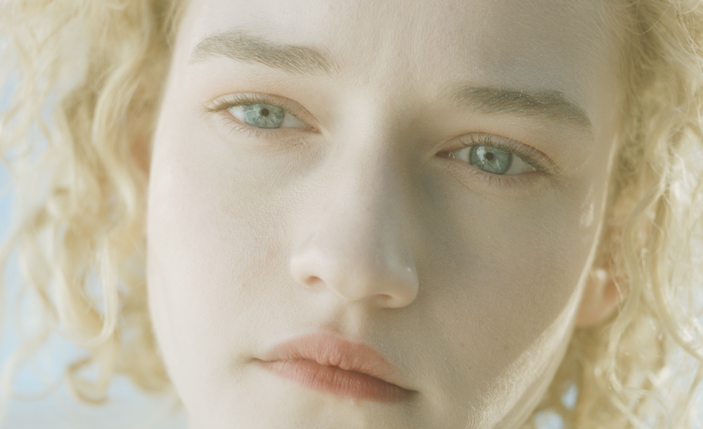 Julia Garner in "Everything Beautiful is Far Away"