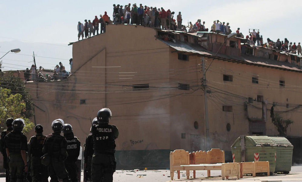 A scene at the San Sebastian Prison in "Cocaine Prison"