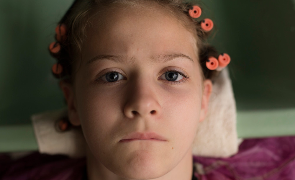 Kira McLean in "Permanent"