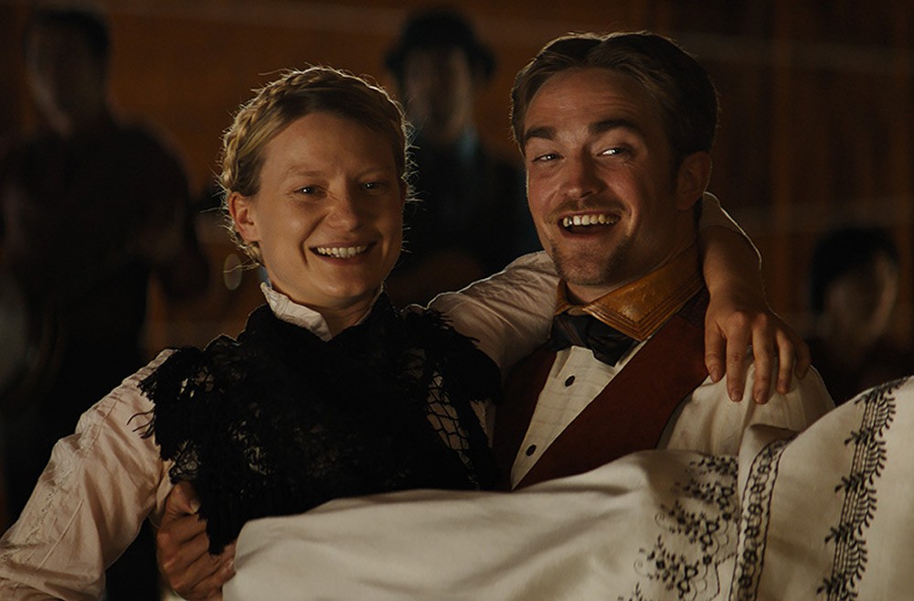 Mia Wasikowska and Robert Pattinson in "Damsel"