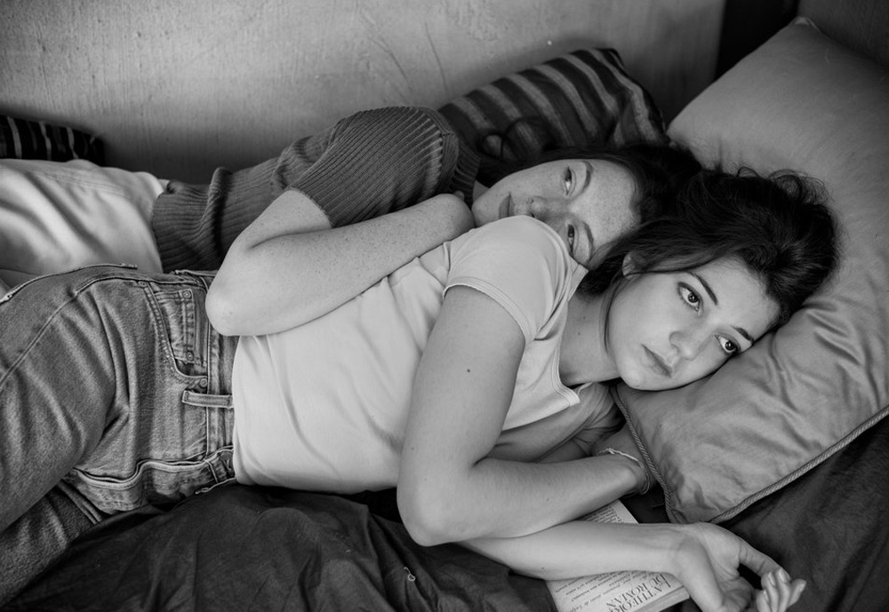 Esther Garrel and Louise Chevillote in "Lover for a Day"