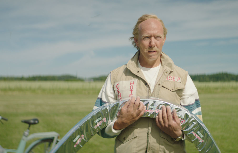 Mikael Persbrandt in "Cake General"