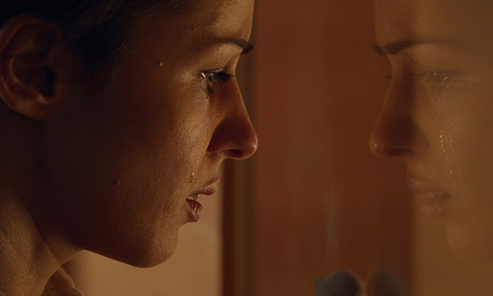 Annet Mahendru in "The Slows"