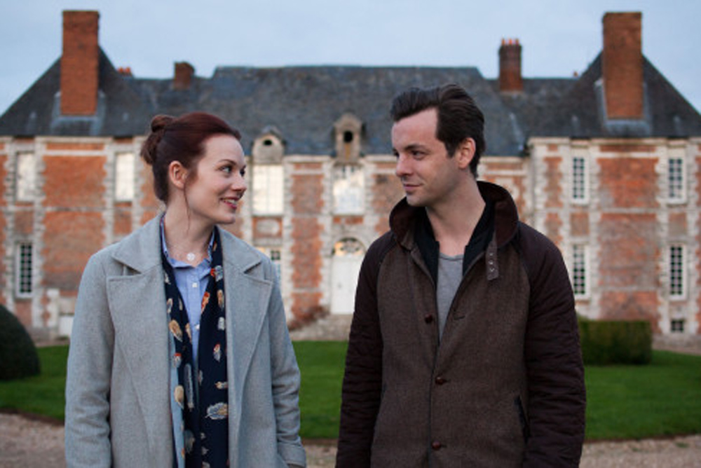 Gethin Anthony and Cara Theobold in "Around the Sun"